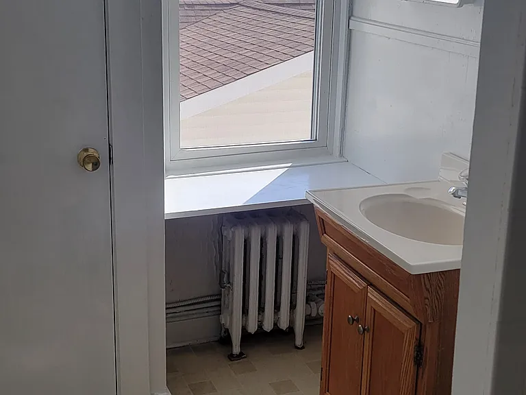 60 Hawley Ave #9 — Photo 9