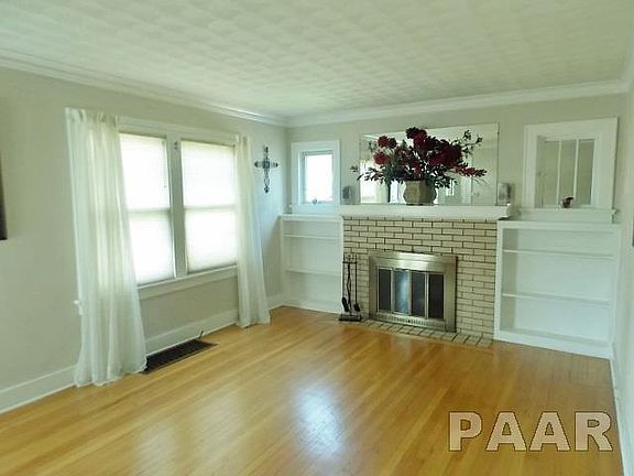 5th image of 808 N Ashland Ave