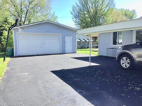 5th image of 326 Harmony Dr