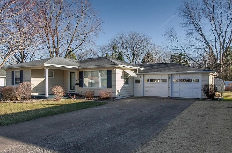 1st image of 1239 Staub Ct NE
