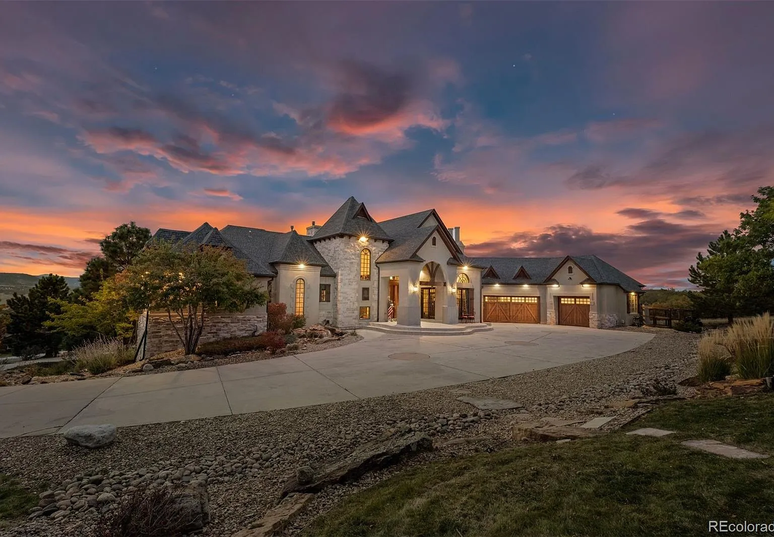 5 bed, 7.0 bath, 7013 sqft, $14,000 — Photo 1