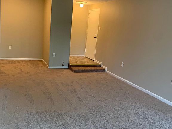 5th image of 436 Girard St #303