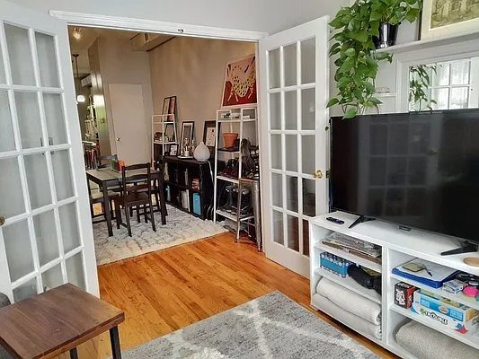 Rented by Fiddler Realty | media 25