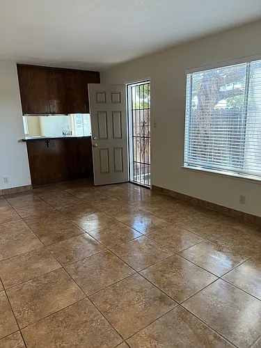 303 Lovell Way #1 Photo 1