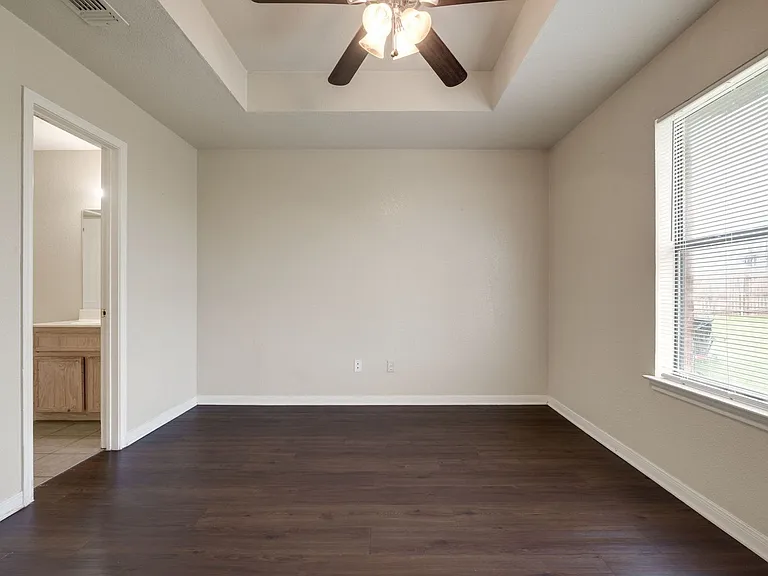 3606 Dustin Ct — Photo 10