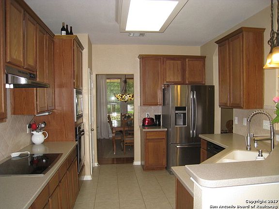 4th image of 120 Still Brook Ln