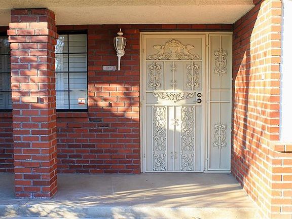 2nd image of 1544 E El Paso Ave