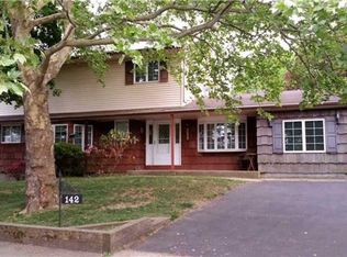 142 Helene St, Islip Terrace, NY 11752