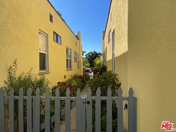 3rd image of 1427 N 17th St #D