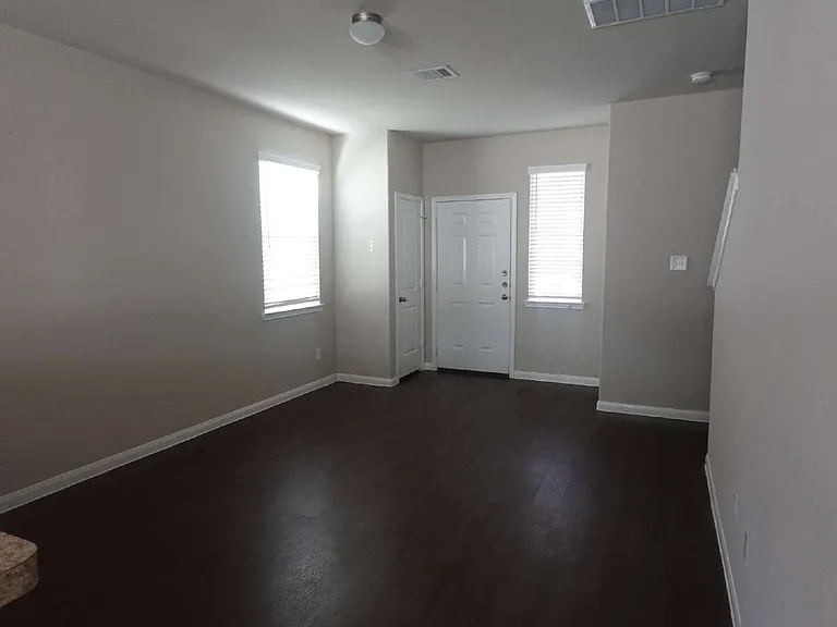 5130 Wolgan Lake Ct — Photo 7