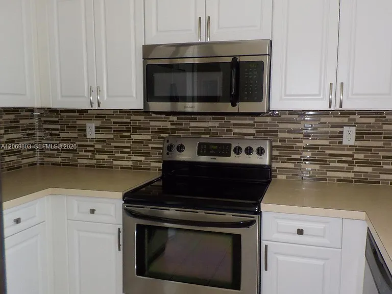 2296 SW 156th Ct — Photo 9