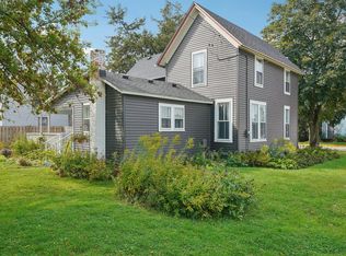 328 Sumner St, Genoa City, WI 53128