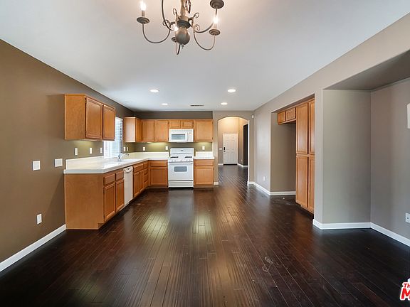 3rd image of 27933 Maywood Bend Dr
