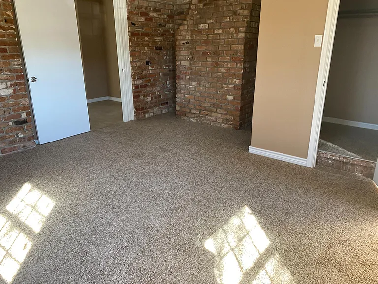 1602 Slack St — Photo 2
