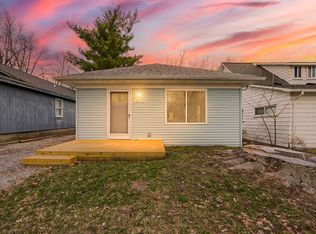 3079 Grove St, Keego Harbor, MI