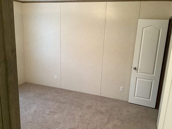 3rd image of 301 Davis Gap Rd