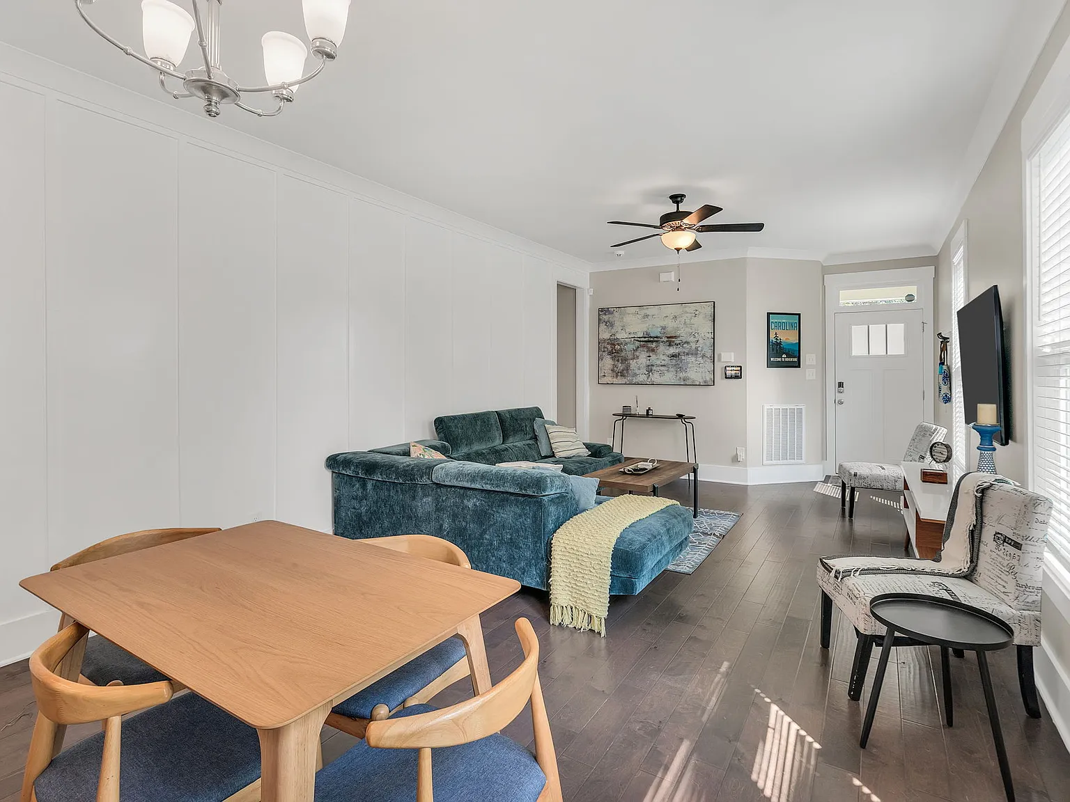 3 bed, 1318 sqft, $3,100 — Photo 2
