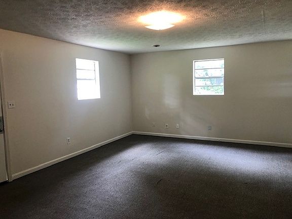 Living room_08252022