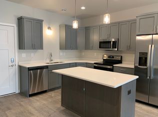 4950 36th Ave S #4974, Fargo, ND 58104