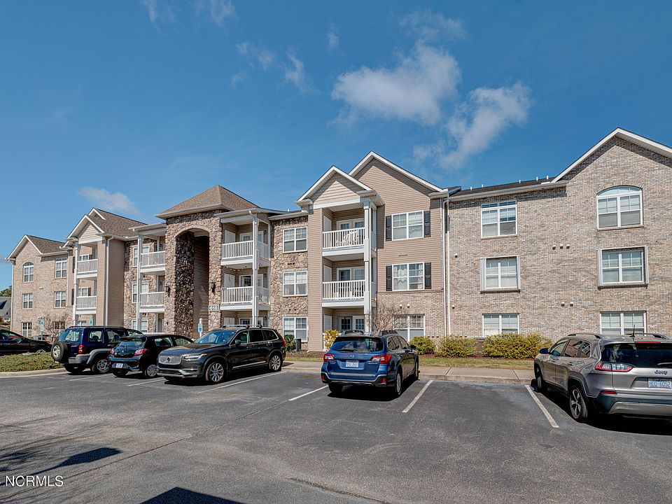 1st image of 618 Condo Club Drive #107