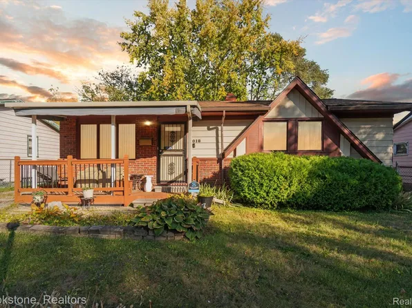 7018 Daryll Dr, Flint, MI 48505