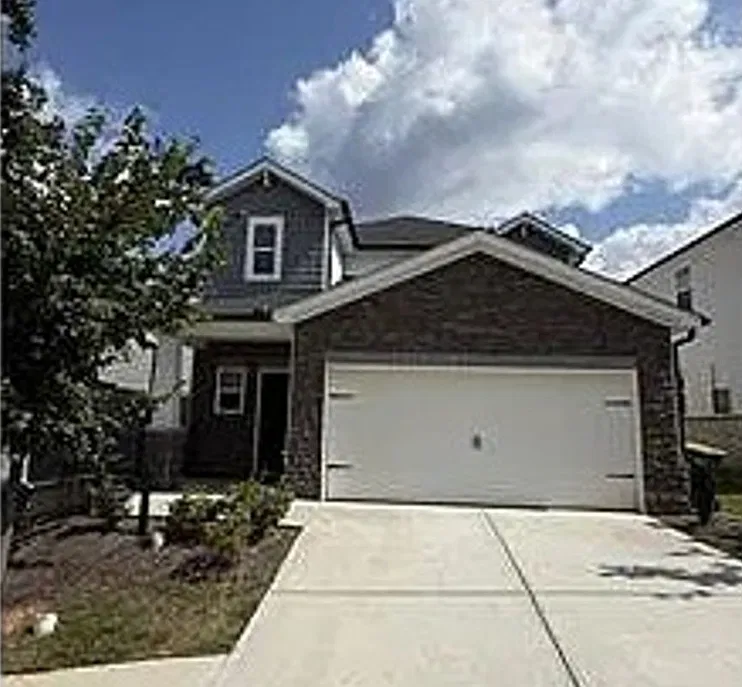 4 bed, 2.5 bath, 2136 sqft, $2,650 — Photo 1