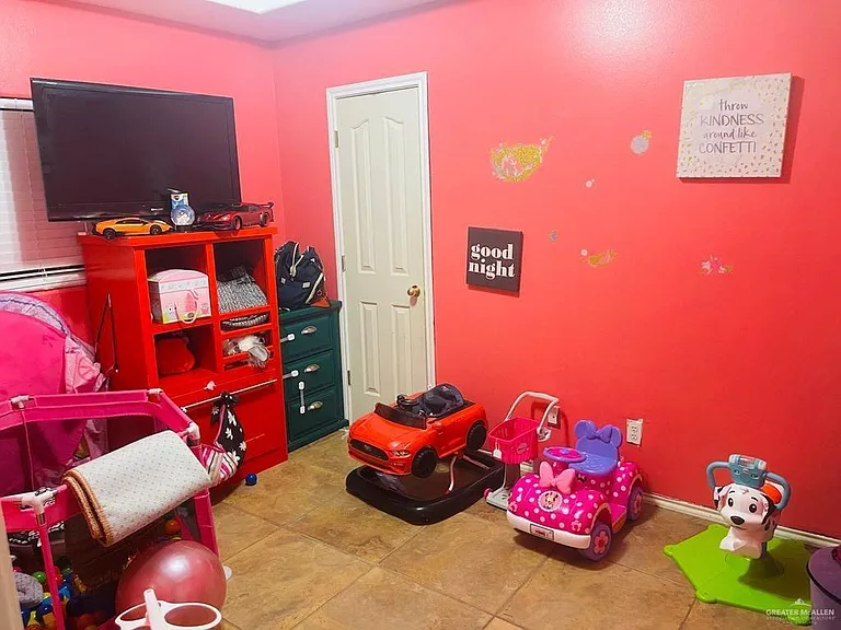 438 Alma Ave — Photo 11