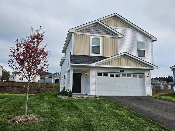 2nd image of 518 Spruce Ct N