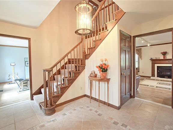 3rd image of 3720 Westwind Dr