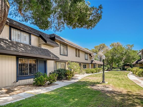 2nd image of 6227 Meadow Vista Ln