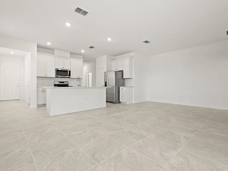 5766 Silverside Pine Ct — Photo 6