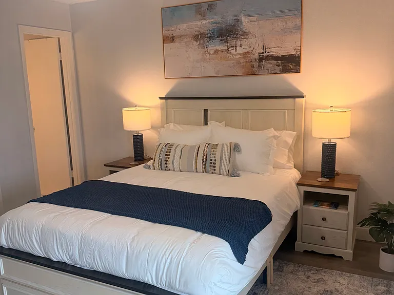 75 Royal Oak Ct #201 — Photo 56