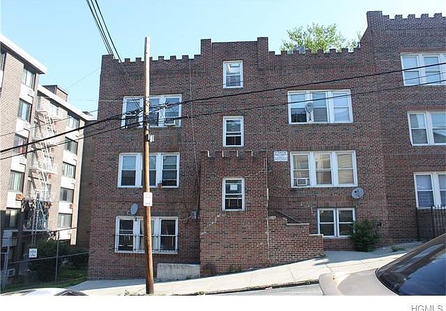 2nd image of 132 Highland Ave