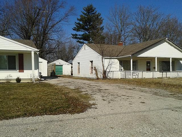 2nd image of 856 Garfield St