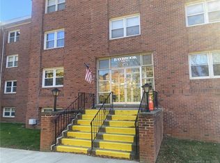 41 Jones Hill Rd #103, West Haven, CT 06516