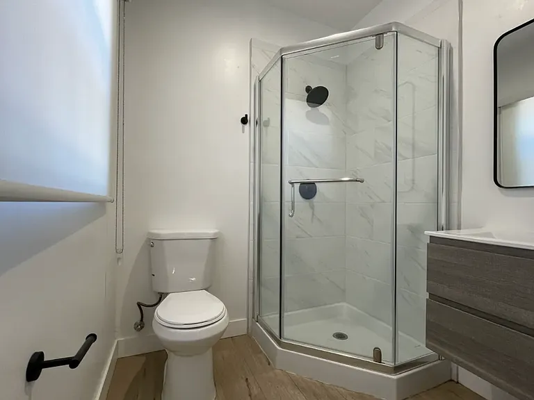 1725 Berkeley Way — Photo 15