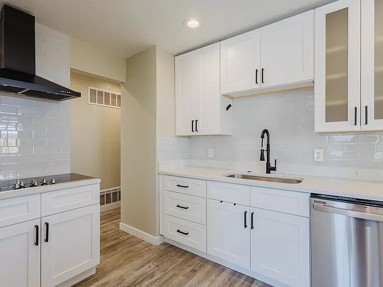 4001 E Cornell Ave — Photo 9