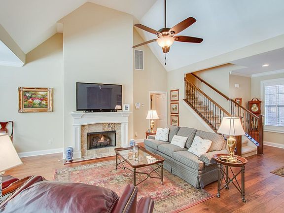 5th image of 140 Coarsey Blvd