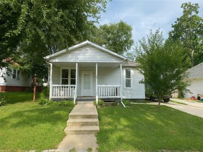 709 10th St, Charleston, IL, 61920
