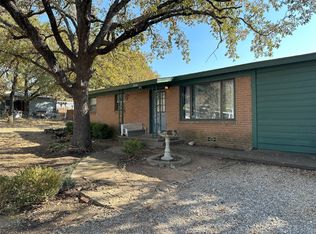 2100 Dove Ln, Denison, TX 75020