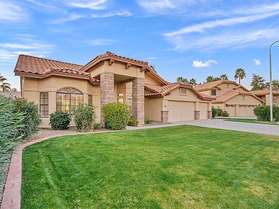 4th image of 1685 W Honeysuckle Ln