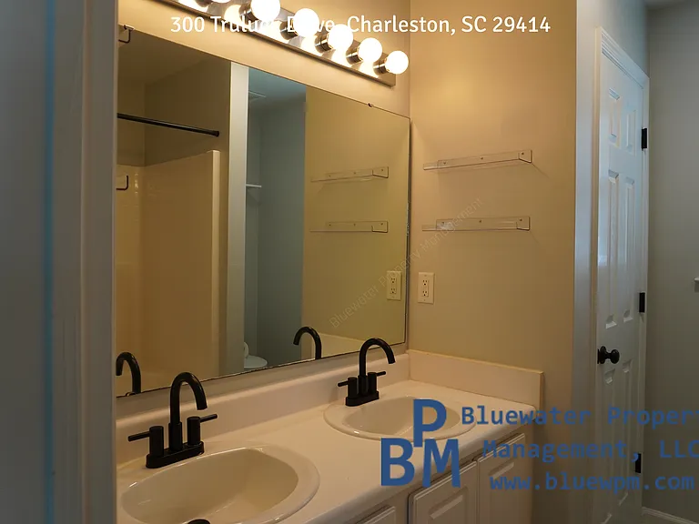 300 Truluck Dr — Photo 15