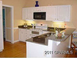 2nd image of 2506 Royal Dr