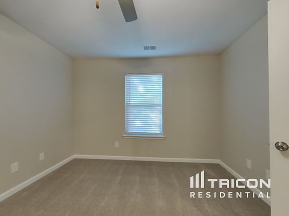 5th image of 44 Carriage Hills Dr SE