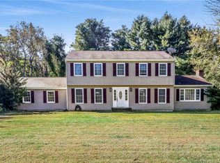 7 Powder Horn Ln, New Milford, CT 06776
