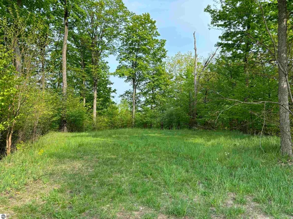 1011 W Jefferson Ave #10-11, Traverse City, MI 49684