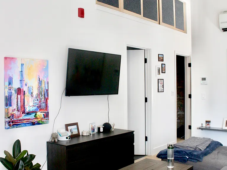 1961 N Milwaukee Ave #210 — Photo 8