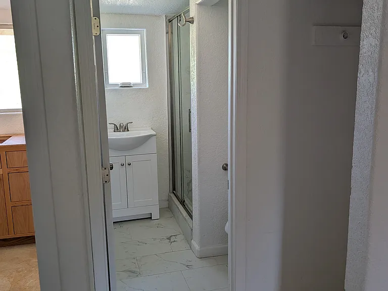 2735 Soquel Ave #6 — Photo 11