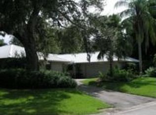 15 Riverview Dr, Sewalls Pt, FL 34996