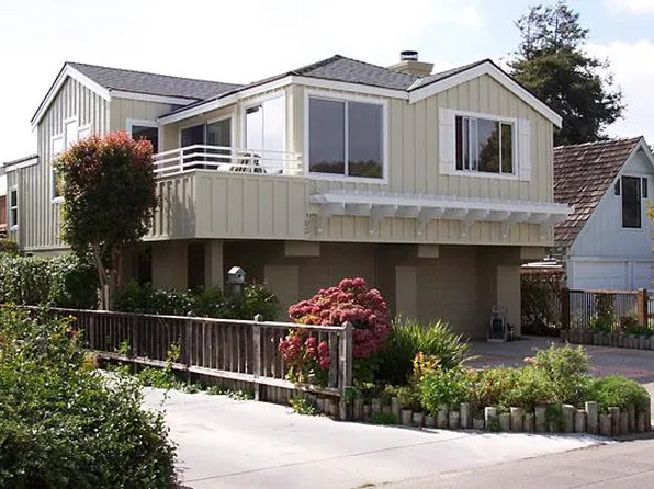 103 Oakland Ave, Capitola, CA 95010